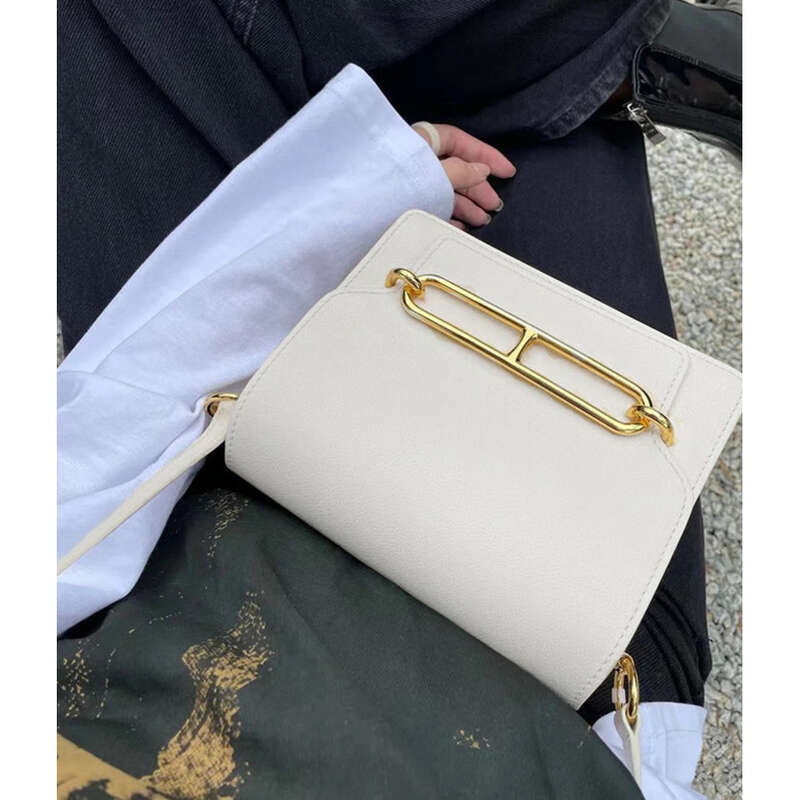 Women's Shoulder Bag Small Square Bag Pig Nose Leather Elegant_voghion.com