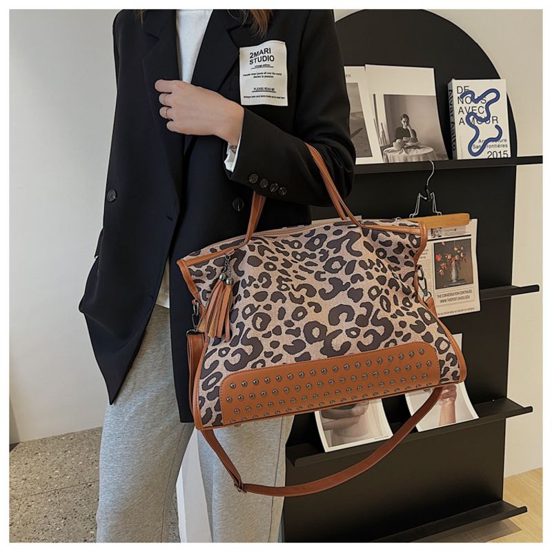 Handtaschen Große Kapazität im französischen Stil Damen 2023 Neue Tasche mit Leopardenmuster Einkaufstasche_voghion.com