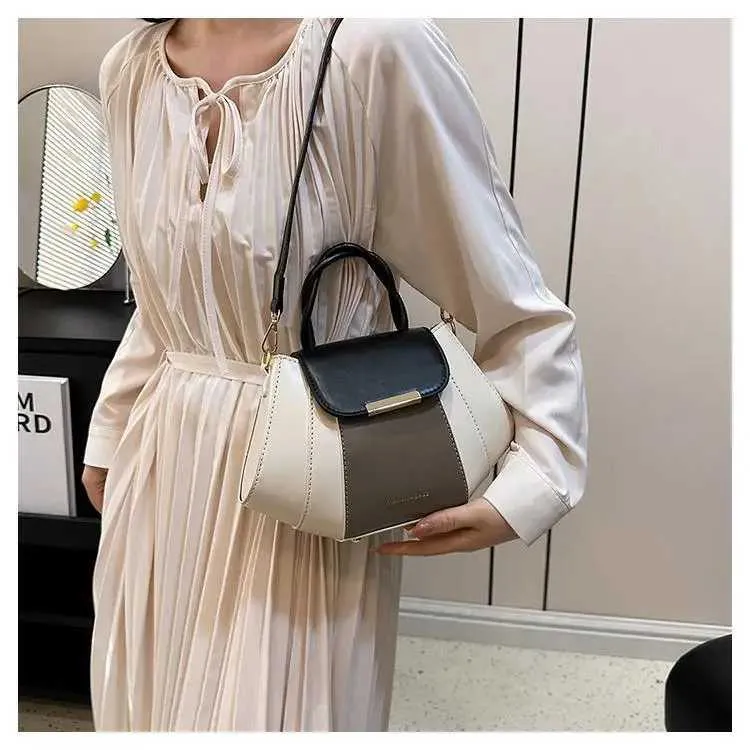 Explosions Contrast Color Portable Female Spring and Summer Niche Design Joker Small Bag Advanced Texture Shoulder_voghion.com