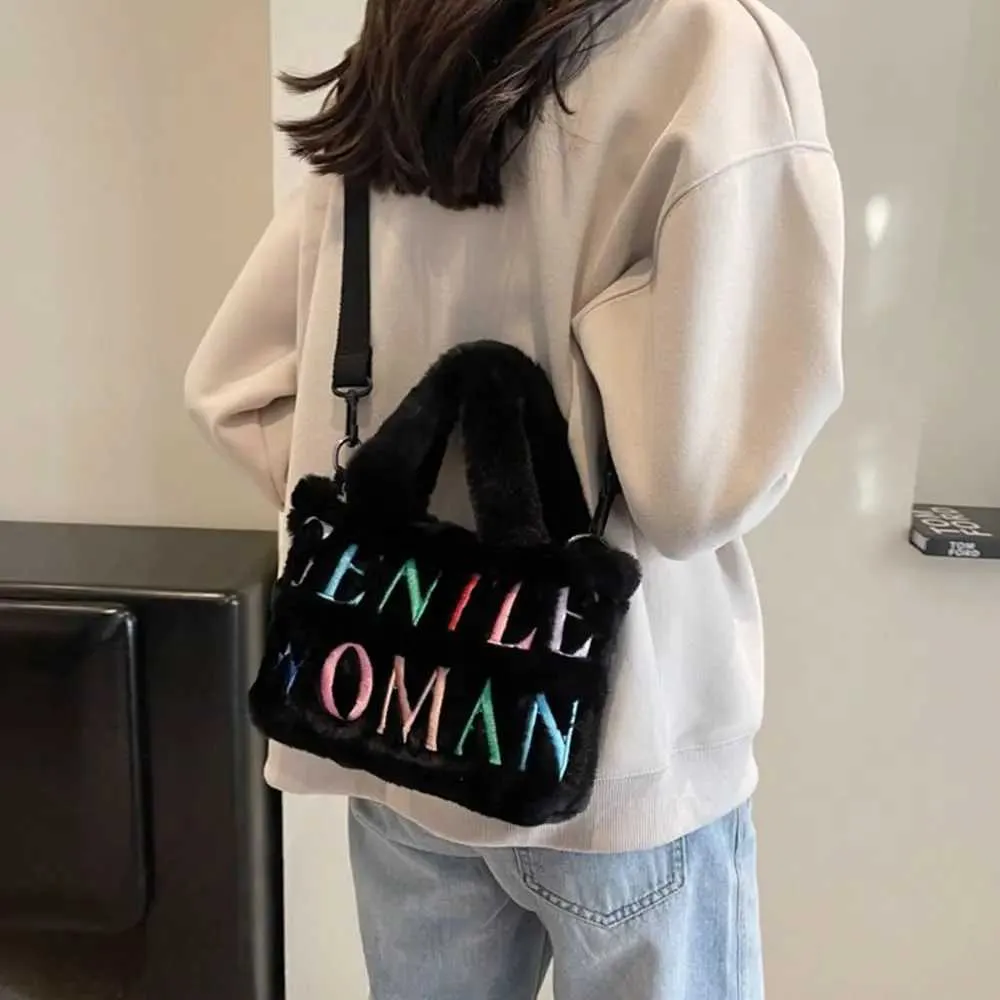 Žene Crossbody ramena, elegantne, s oslikanim slovima, plišane, gospodske, torbice za šminkanje i ruž za usne, velikog kapaciteta C241216_voghion.com