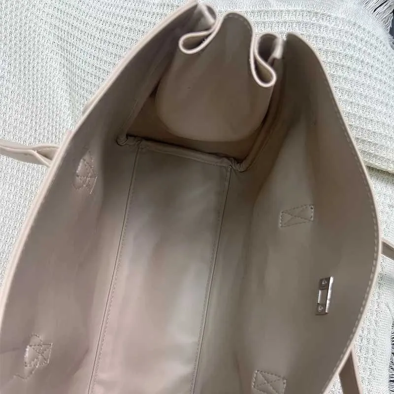 2025 Neue Rodeo Stilvolle einfache Handtasche Damen Große Kapazität Umhängetasche Pendler Mode Crossbody Ba241216_voghion.com