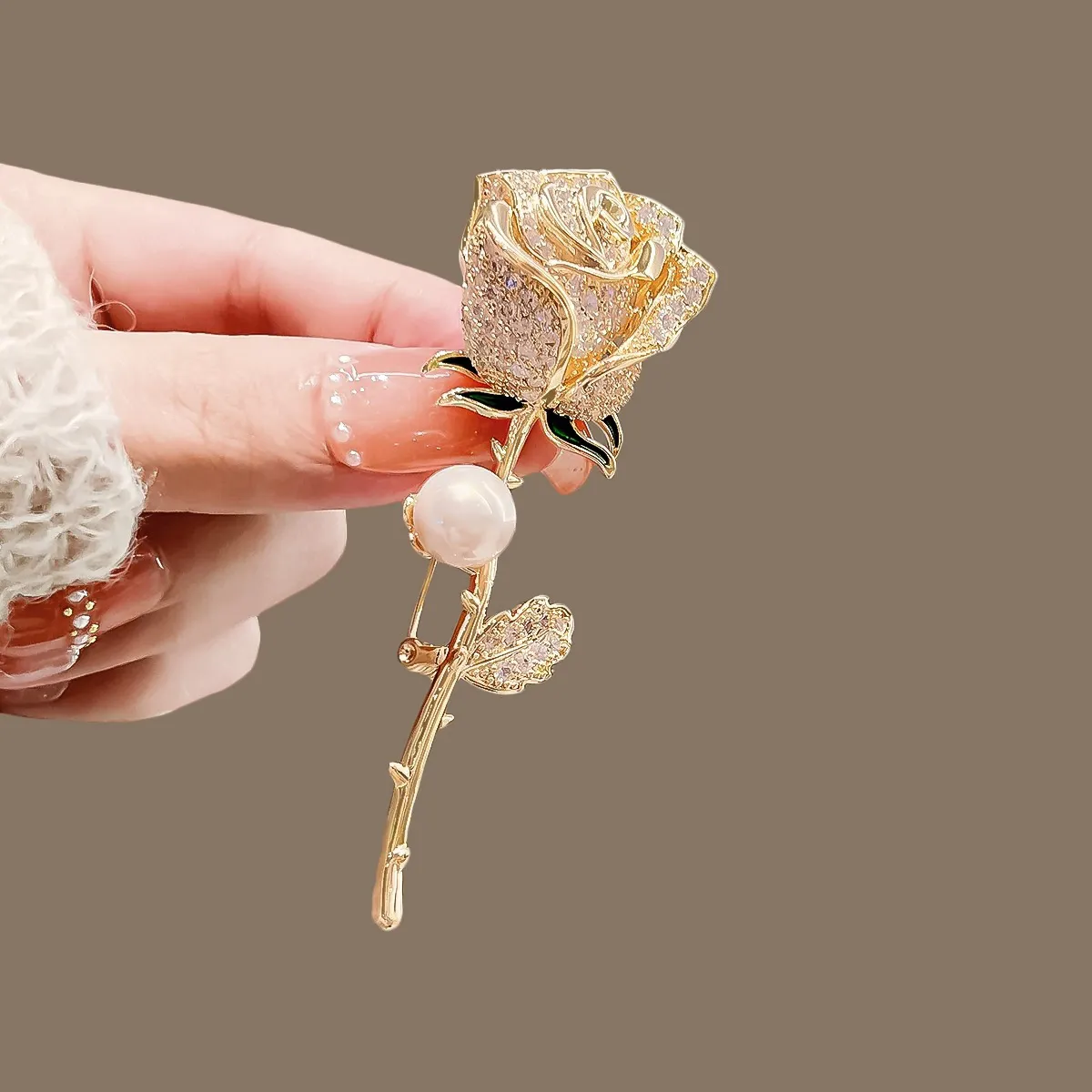 Spilla a forma di fiore di rosa all'ingrosso, alla moda, per uomo e donna, con diametro completo, decorazione per abiti._voghion.com
