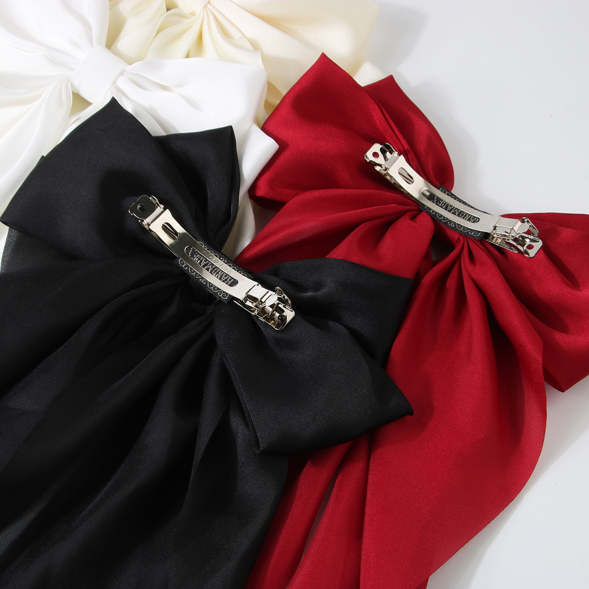 Women’s Accessories Oversized Ribbon Bow Spring Clip Hair Accessories High-end Satin Hair Clip_voghion.com