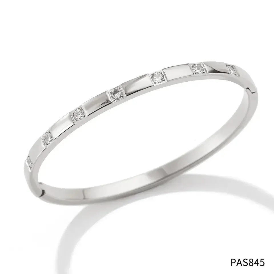 Bangle Bracelet Waterproof White Cubic Zirconia Gold Plated_voghion.com