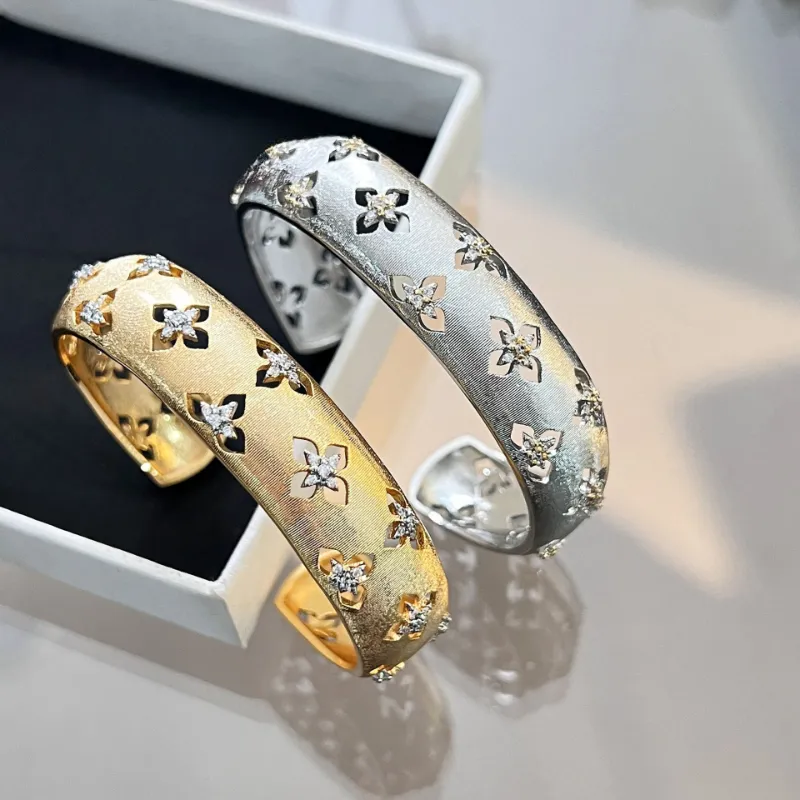 Italy Brand Clover Designer Bracelet Bangle Earrings Rings Necklace Jewelry Set Handmade Palace Style Hollow Gold Craft_ipsvogv.com