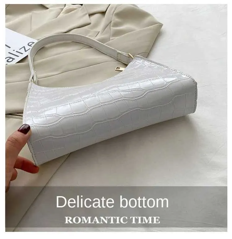Exquisite Women's Leather Shoulder Bag With Chain Strap Solid_voghion.com