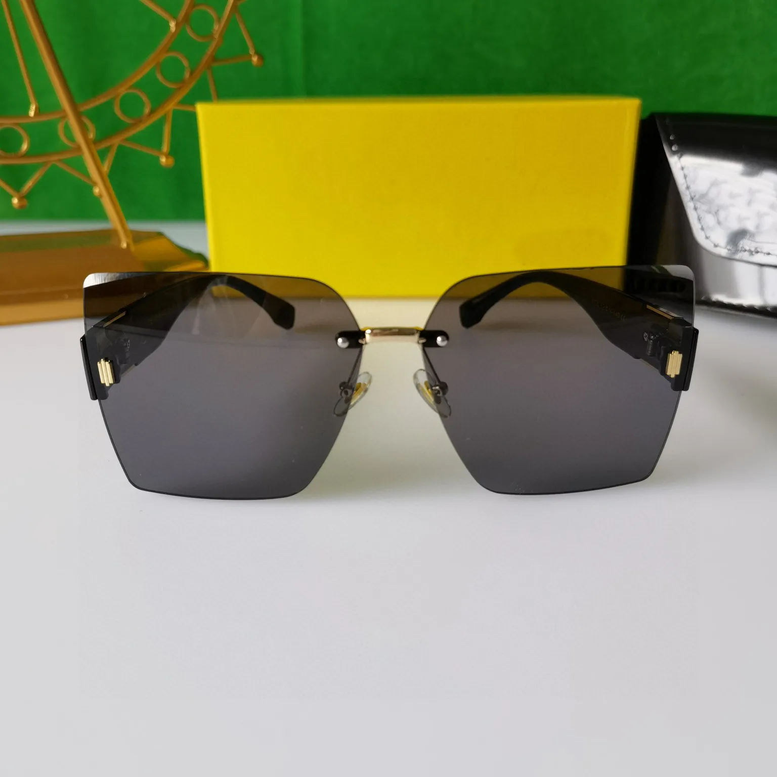 Hochwertige Top-Männer und Frauen großen Rahmen polarisierte Sonnenbrille Designer neue Mode_voghion.com