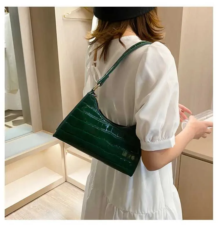 Designer Leather Shoulder Bag Retro Solid Colour Chain Handbag_voghion.com