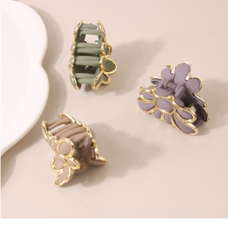 Women's Hair Accessories Hairpin Micro-inlaid Gold-rimmed Hair Clip For Women Simple And Fashionable Back Of The Head Flower Shark Clip Hairpin_voghion.com