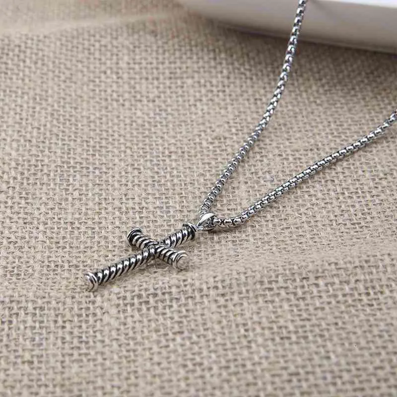 Cross Pendant Necklace For Men And Women Designer Jewelry_voghion.com