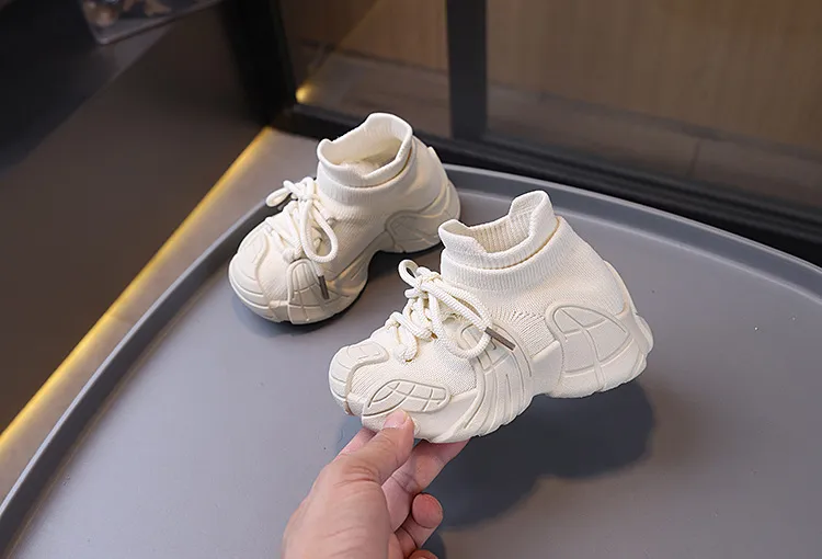 2025 Nei Sneakers fir Kanner Moud Slip on Walking Mesh Plateau Socken Stiwwelen Littlesprouts Klengkannerschong Grouss Gréisst Jugend_voghion.com