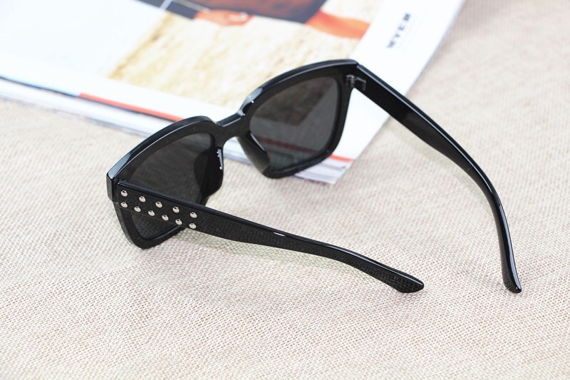 Mother&Kids Children's glasses girls diamond-encrusted cute baby sunglasses girl baby UV-resistant personality fashion sunglasses_voghion.com