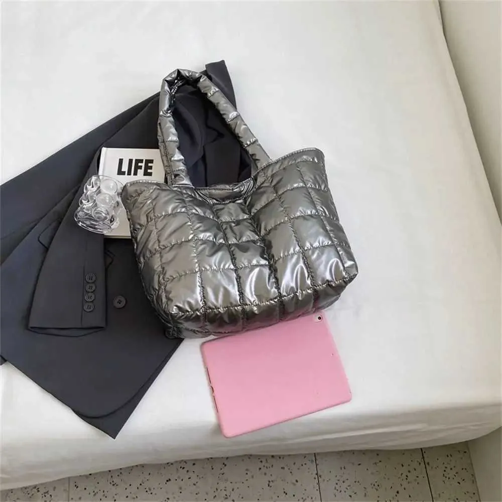 Quilted Puffy Tote Bag For Women Large Capacity Padded Shoulder_voghion.com