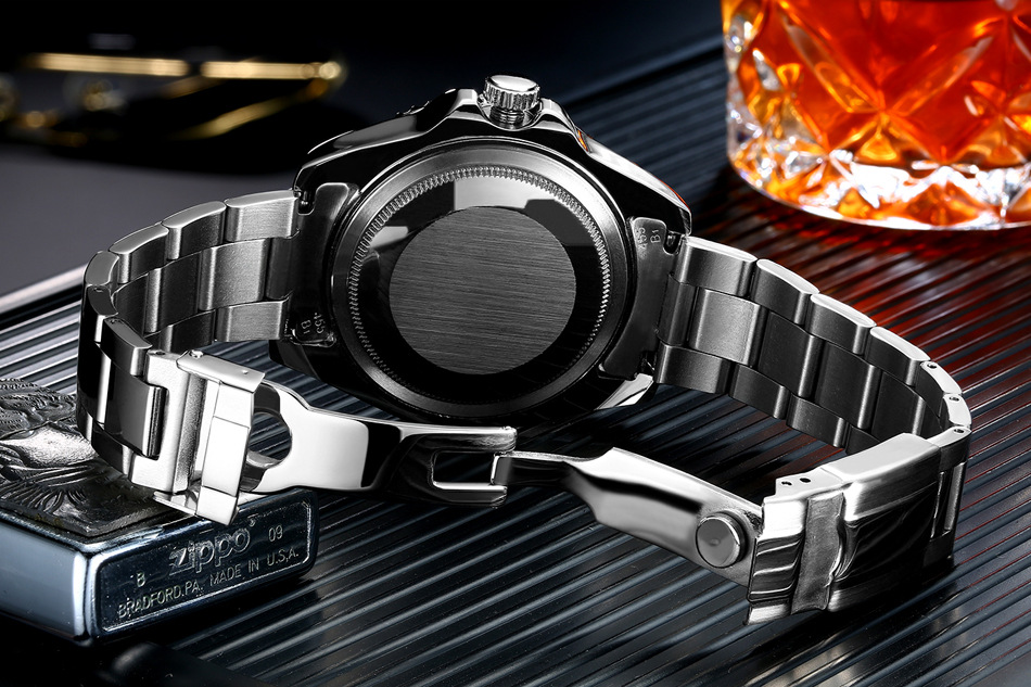 Vollautomatische mechanische Herrenuhr mit Leuchtzeigern, massivem Edelstahlarmband, blauem, rotem und grünem Zifferblatt. AUTOMATIKUHR_voghion.com