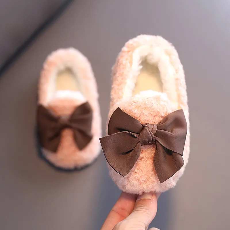 Tyttöjen talviset isot rusetit söpöt solmiot vauvan taaperon rento littlesprouts lasten slip-on-tasapohjaiset lapset puuvillapehmustetut lämpimät turkiskengät vauvalle_voghion.com