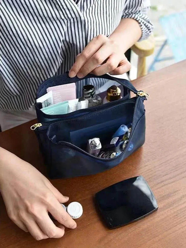 Trousse de toilette portable de voyage en maille avec compartiment, sac fourre-tout pour soins de la peau, trousse de rangement pour produits de toilette 240827_voghion.com