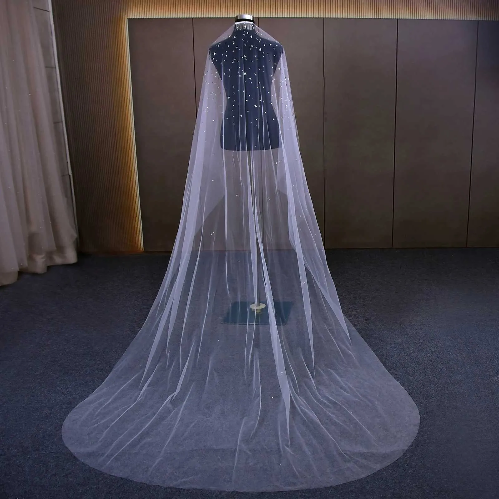 Gioielli per capelli V178 Veli da sposa con perline e cristalli, 1 strato di tulle morbido con strass e pettine, accessori da sposa per la sposa_voghion.com