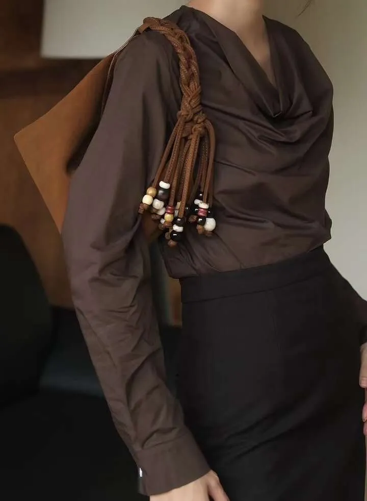 Borsa a tracolla da donna in vera pelle scamosciata, piccola, da 20 cm, con manico portatile, con design a nappe con perline e intreccio_voghion.com