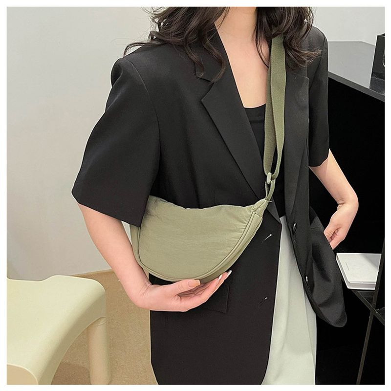 Borsa casual in nylongewebe Mode 2024 Neue Schulter Crossbody Knödel Tasche_voghion.com