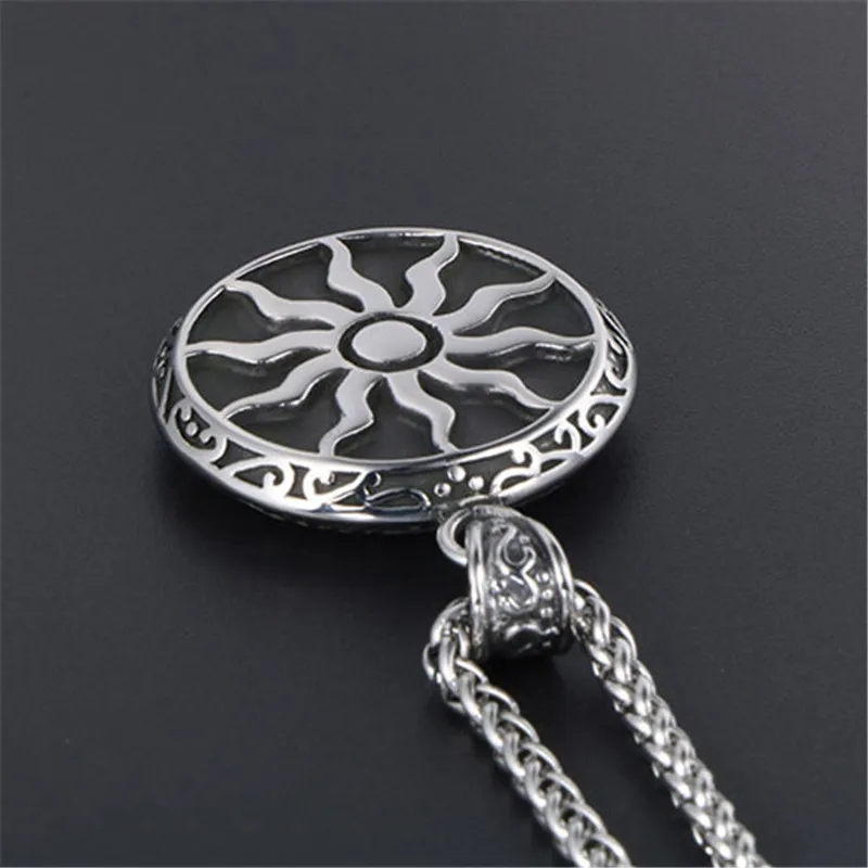 Collier pendentif punk vintage couleur argent tournesol collier pour hommes fête d'anniversaire bijoux de mode cadeau tendance pendentif_voghion.com