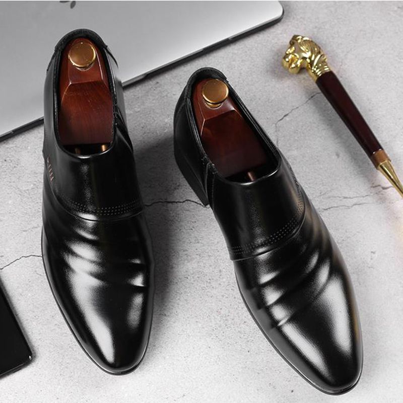 Männer Kleid Schuhe Casual Mode Herren Männlichen Party Turnschuhe Plus Größe Slip Schwarz Leder Loafer Sapato Social Mascuo_voghion.com