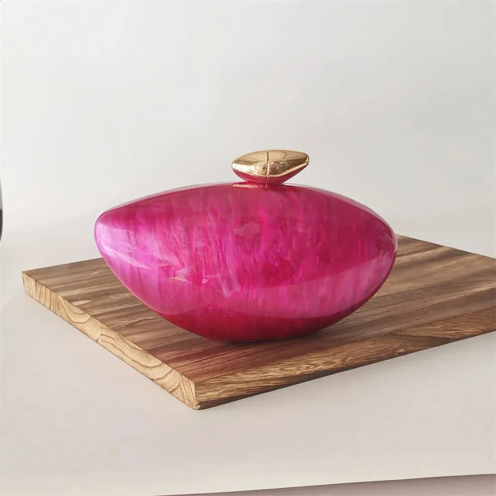 Sac à main et pochette en acrylique pour femme avec fermoir en métal rouge Lady Rose 240730_voghion.com