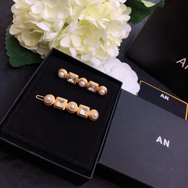 Designer Kristall Brasses Broschen Retro Geschenk Gold Pins Frauen Mode Perle Broche Kleidung Anzug Brosche Perlen Weiblich_voghion.com
