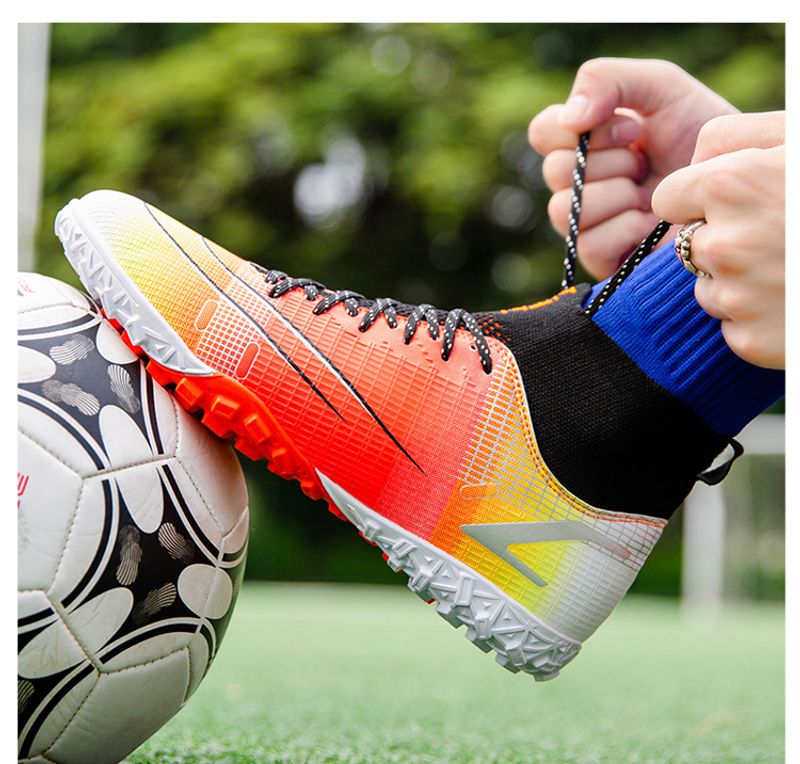 2022 neue grenzüberschreitende FGTF-Schuhe für Männer, atmungsaktive High-Top-Fußballschuhe mit langen und kurzen Spikes, modische_voghion.com