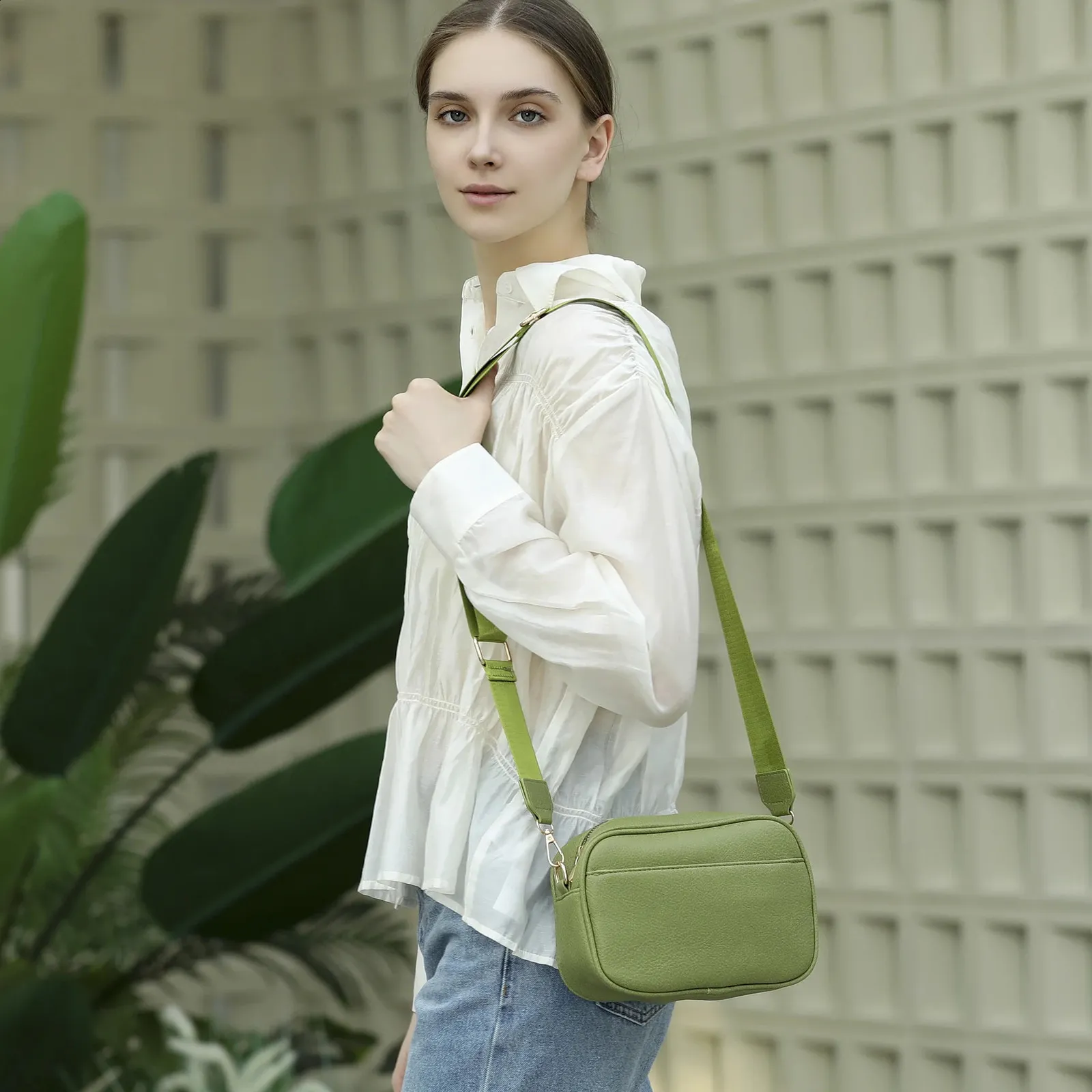 Herald Triple Zip Small Crossbody Bag per donna Square Snaps Camera Side Shoulder Purse Borsa a mano con tracolla larga 240822_voghion.com