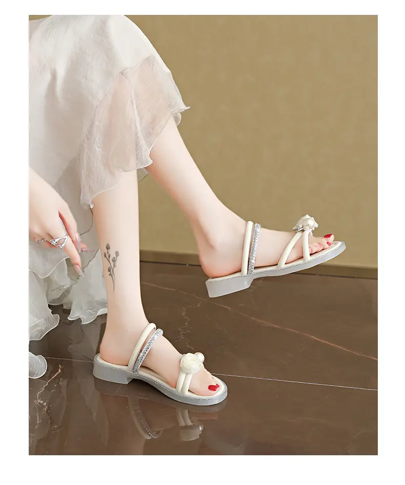 Elegant Women's Pearl Rhinestone Flat Sandals Low Block Heel Slide_voghion.com